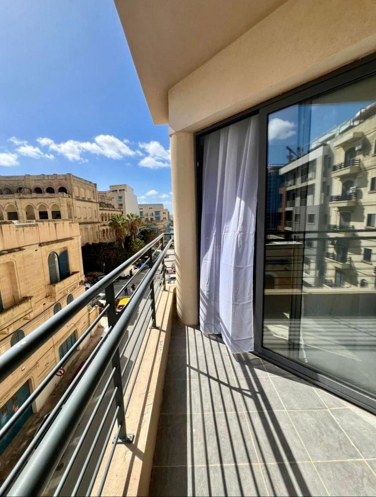Aron Seaviews Apartment Sliema Luaran gambar
